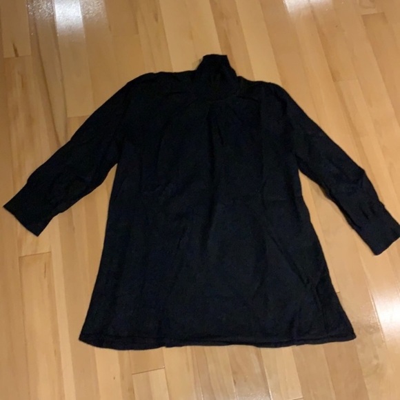 RW&CO 3/4 length black turtleneck - size M - Picture 1 of 16